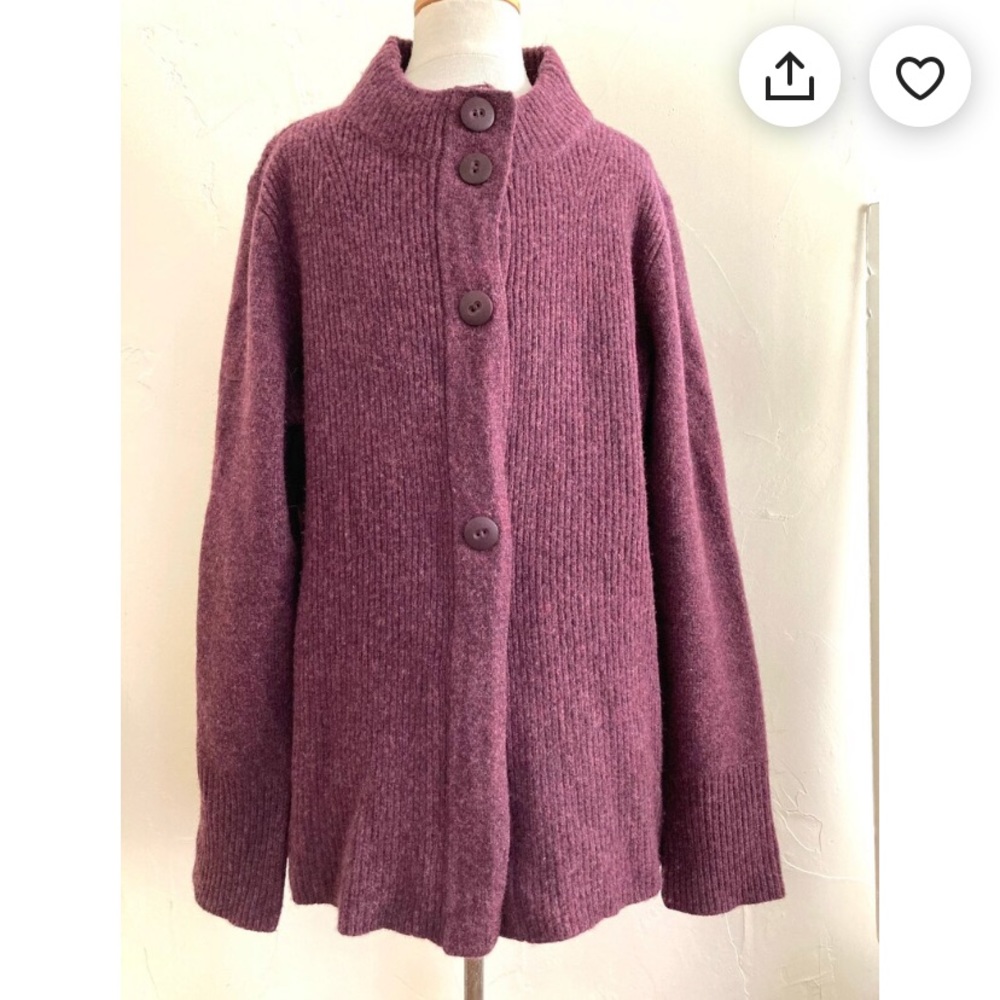 Eileen Fisher Lambswool and Cashmere Cardigan
Plum, Pockets, Buttons, Size L